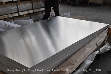 China Prateie a folha 1060 de alumínio fina de /1100/3003 para a construção ou a construção fornecedor