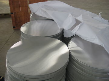 China Círculo/disco de alumínio 1100 1050 H14/18 diâmetro de 0.5mm a de 1.5mm para o fã do ventilador fornecedor